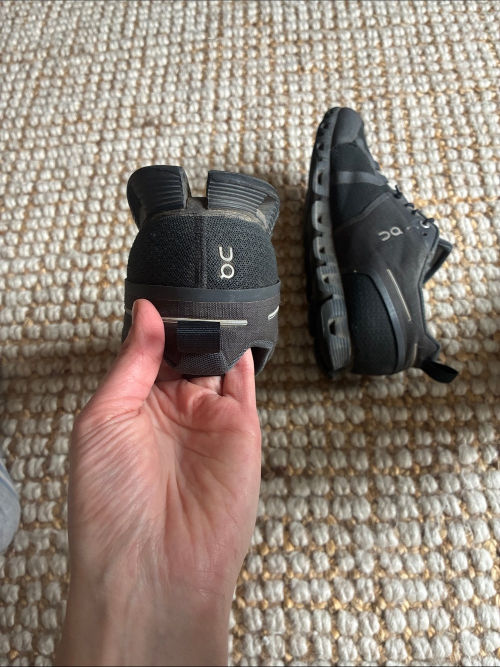 On Running Size 8 Women’s Running Shoes in Charcoal Gray - Picture 6 of 6